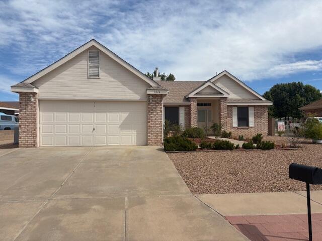 1616 CERRO VISTA Loop NW - Main Image