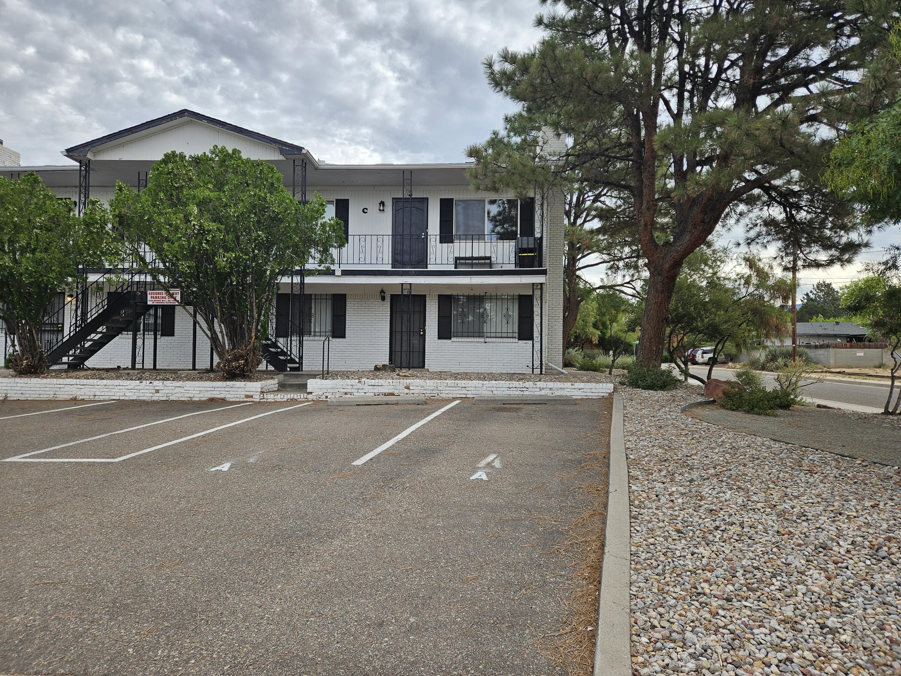 3900 ORTIZ Court NE A - Main Image