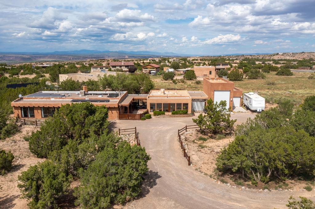 7 TIERRA MADRE Road - Main Image