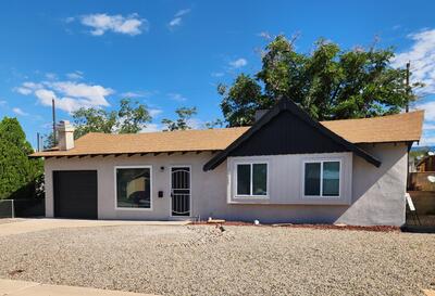 10609 MOUNTAIN Road NE, Albuquerque
