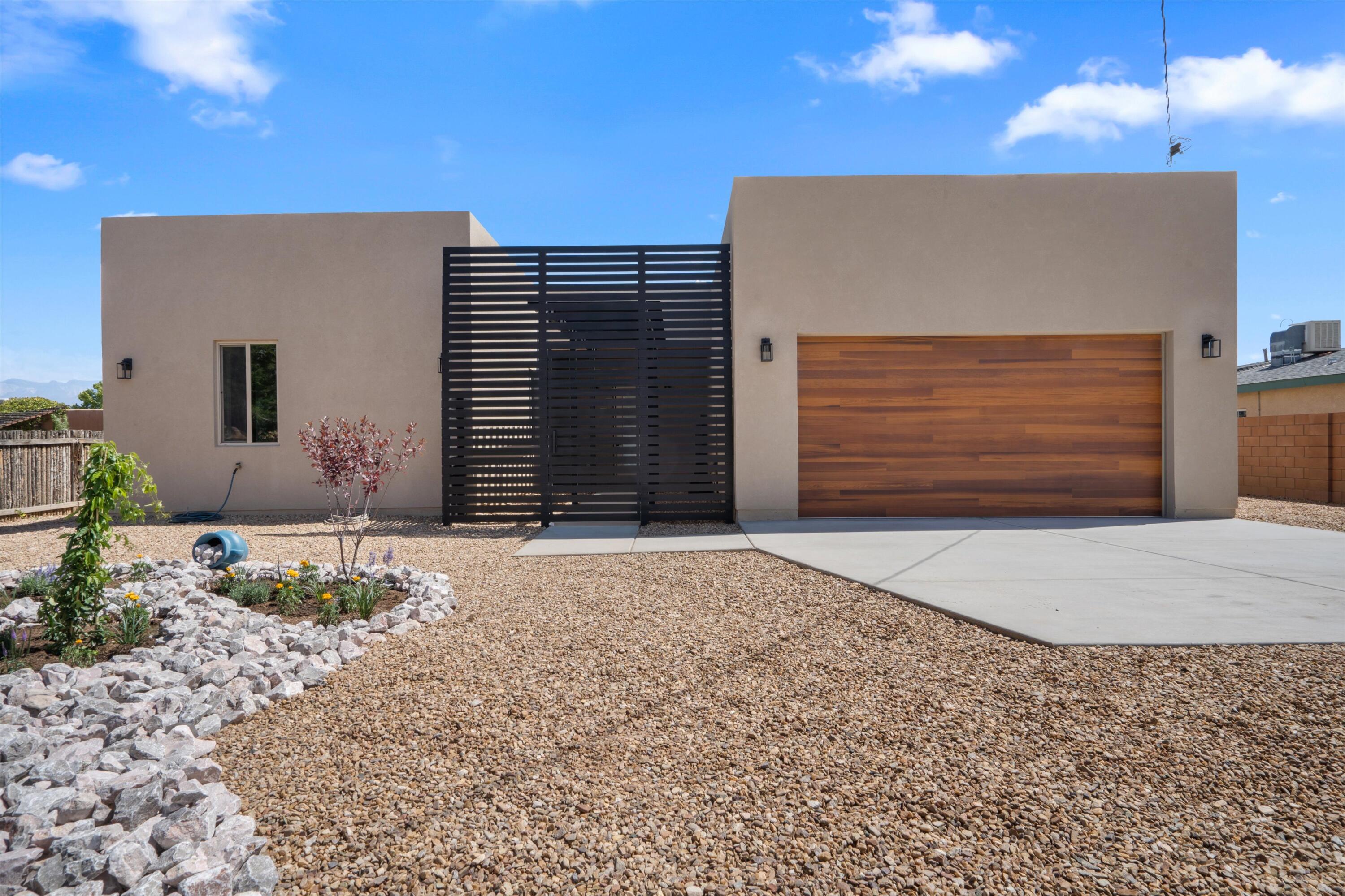 5100 GUADALUPE Trail NW - Main Image