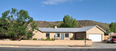 6725 TESUQUE Drive NW, Albuquerque