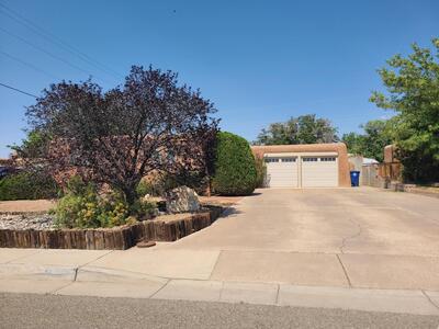 4805 HILTON Avenue NE, Albuquerque