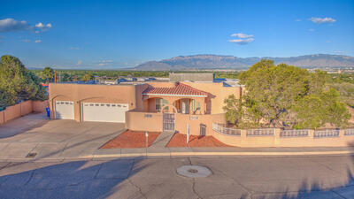 1402 CRESCENT Drive NW, Albuquerque 