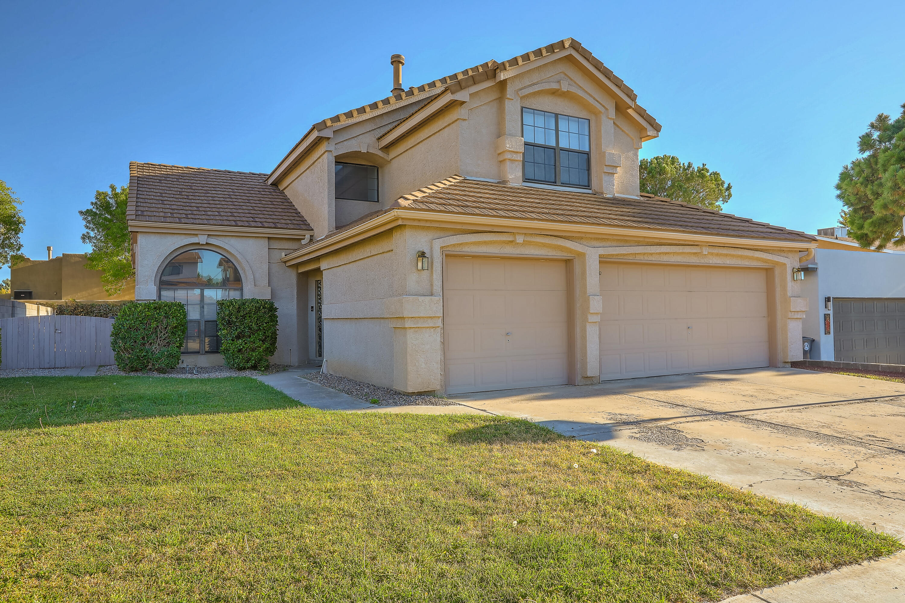 9604 PERALTA Road NE - Main Image