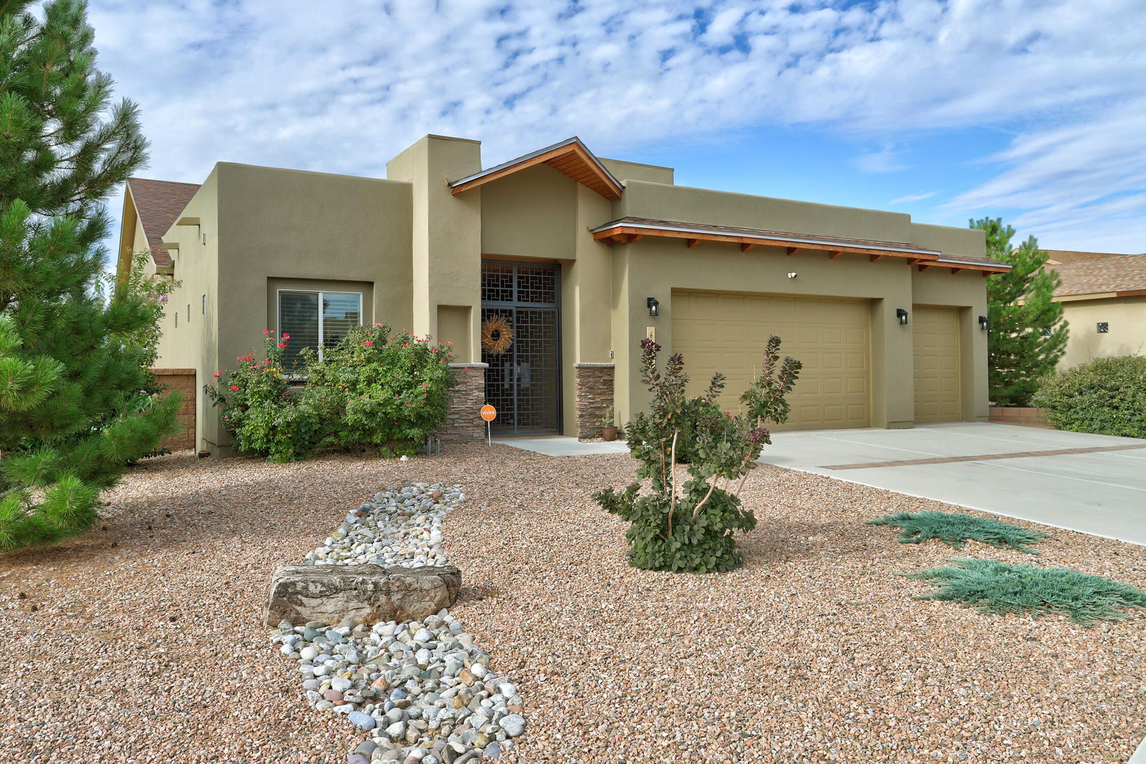 6400 RIMERA Avenue NW - Main Image