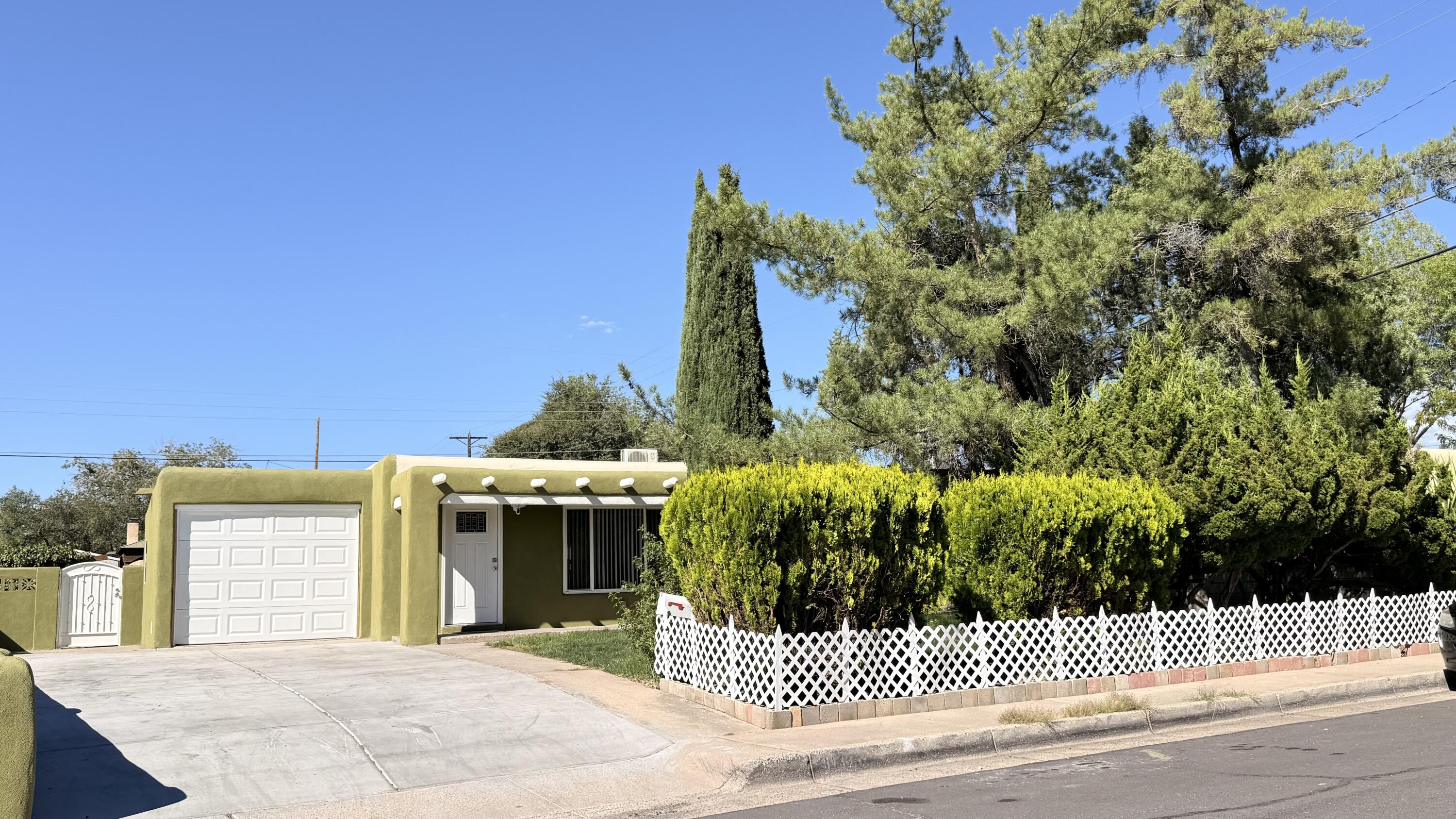 8133 PRINCESS JEANNE Avenue NE - Main Image