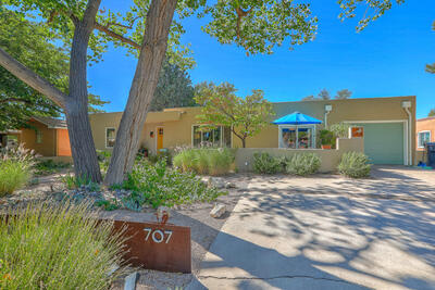 707 RICHMOND Drive SE, Albuquerque 