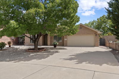 8312 HILLSBORO Court NW, Albuquerque