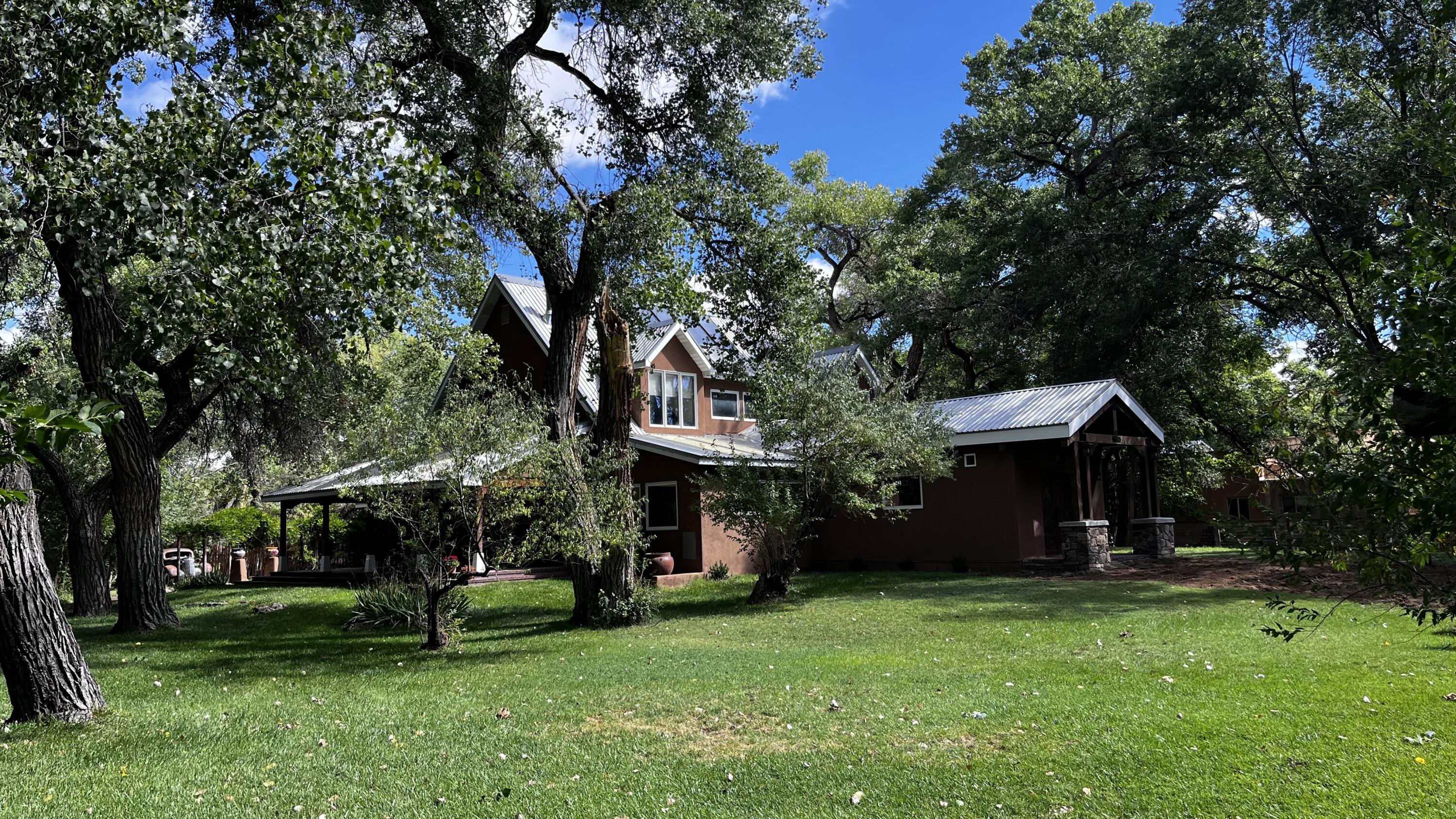 160 ANDREWS Lane - Main Image
