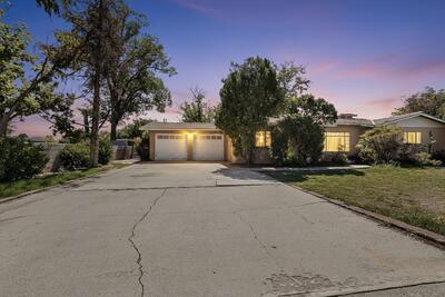 652 FAIRWAY Road NW, Albuquerque