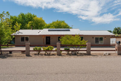 5621 DON LORENZO Drive SW, Albuquerque