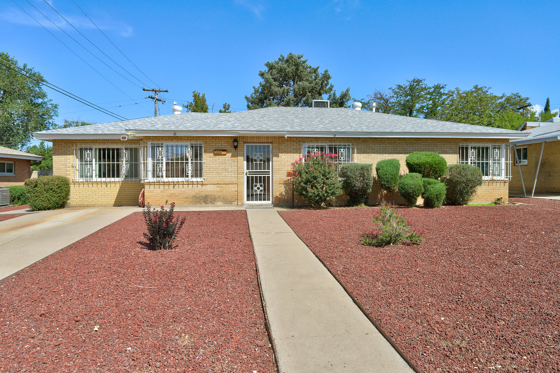7719 DON Drive NE - Main Image