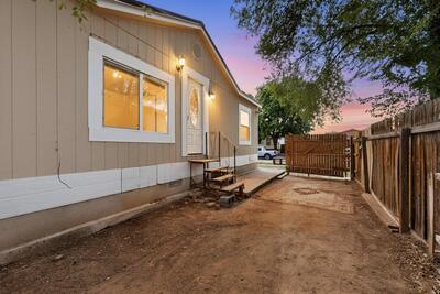 1152 LOS NARDOS Drive SE, Los Lunas