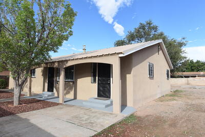 5016 5TH Street SW, Albuquerque