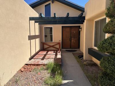 5420 ROYAL Drive NE, Albuquerque