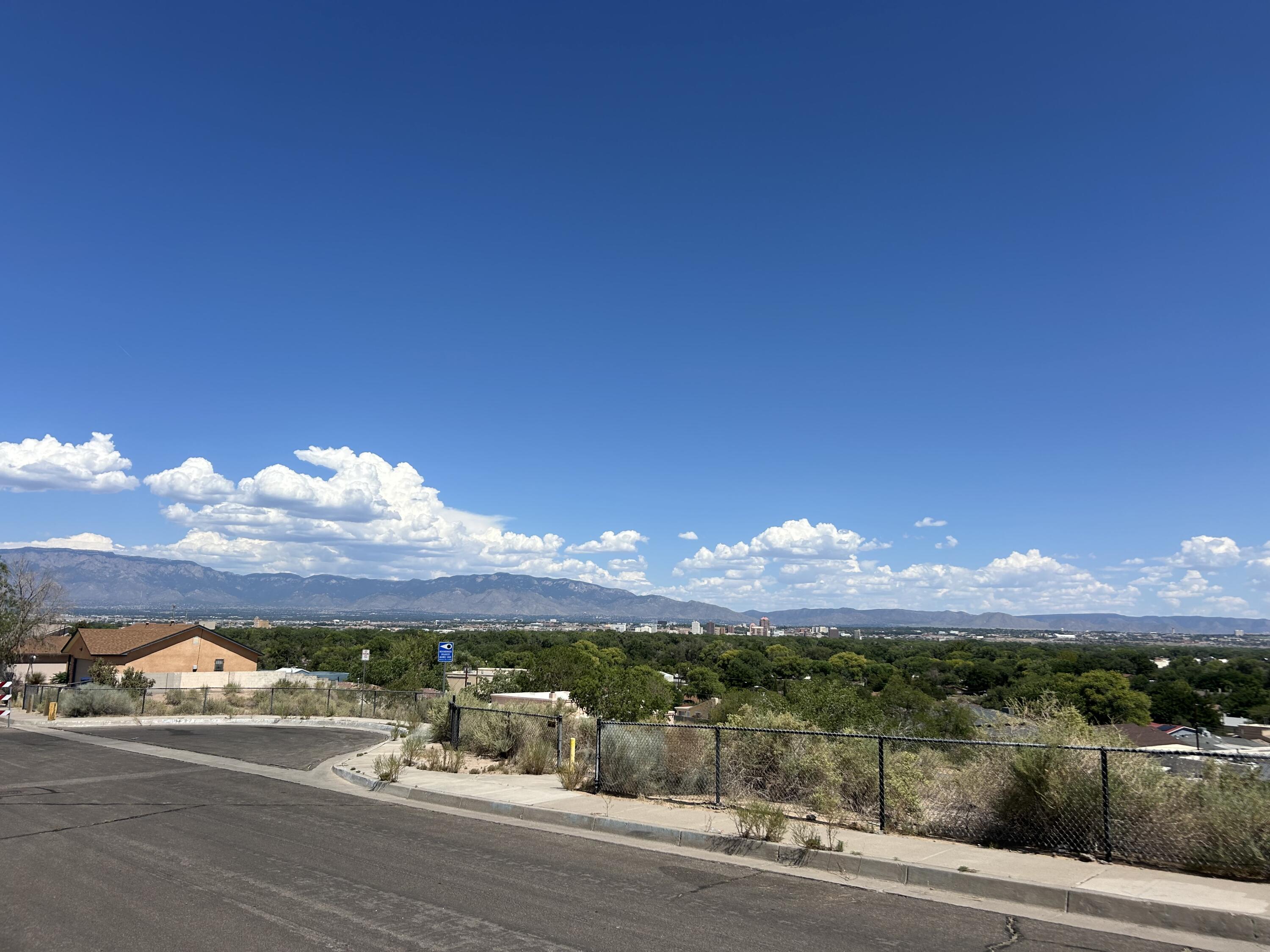 5219 LA BAJADA Road NW - Main Image