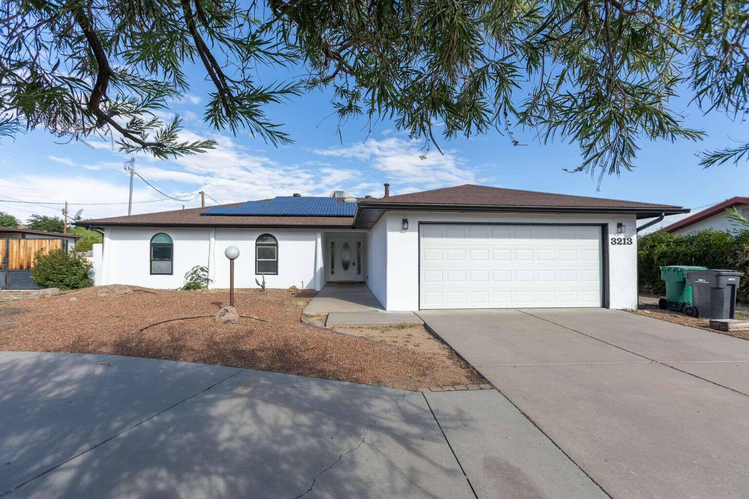3213 SUE Circle SE - Main Image