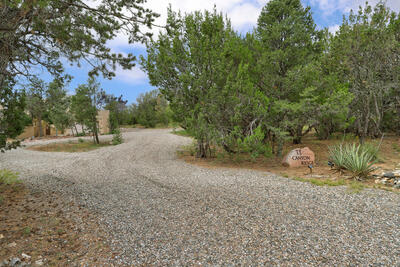 11 CANYON RIDGE Drive, Sandia Park