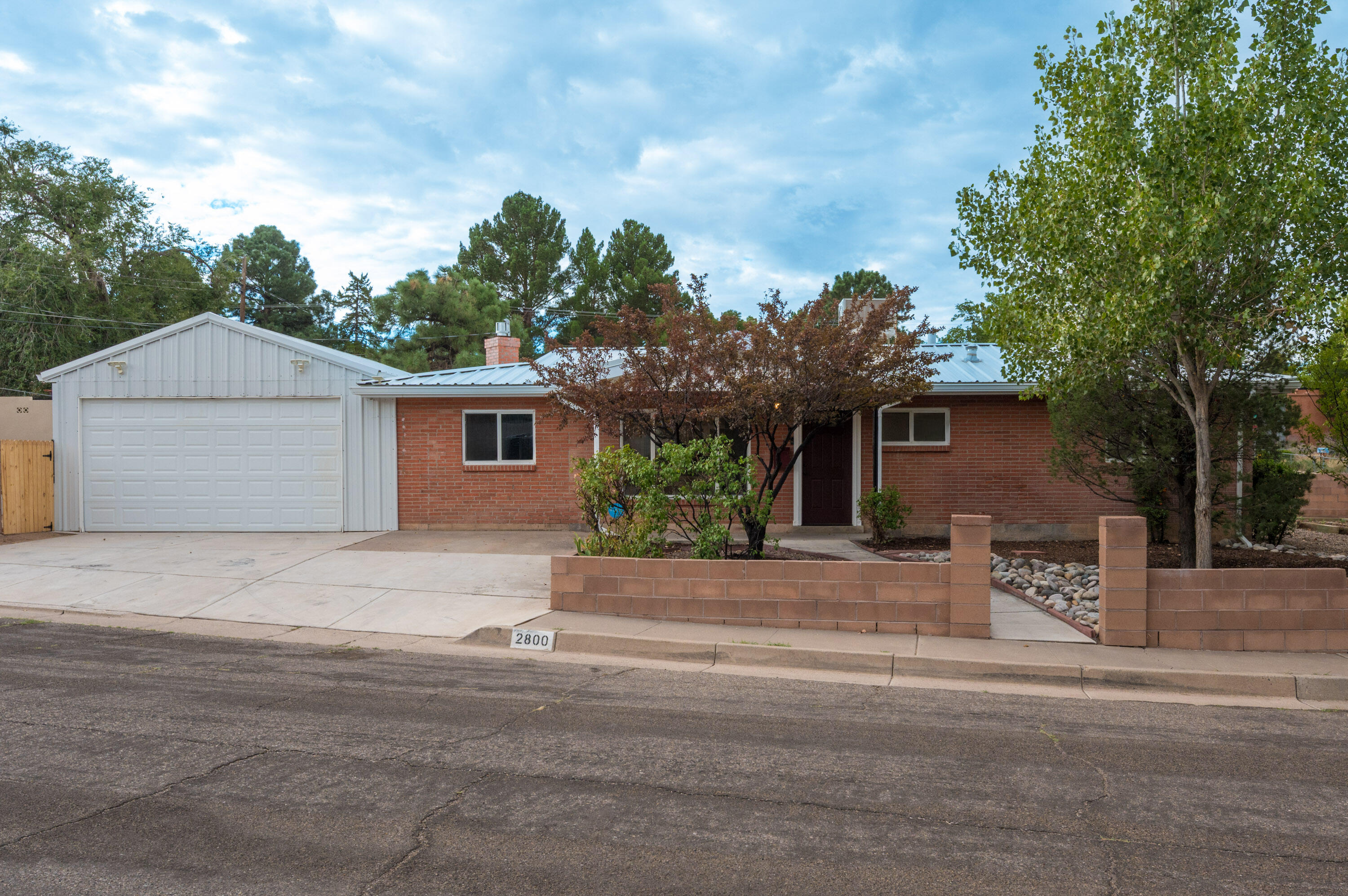 2800 ROSS Drive SE - Main Image