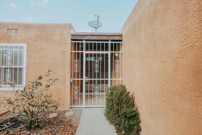 12305 CLAREMONT Avenue NE, Albuquerque