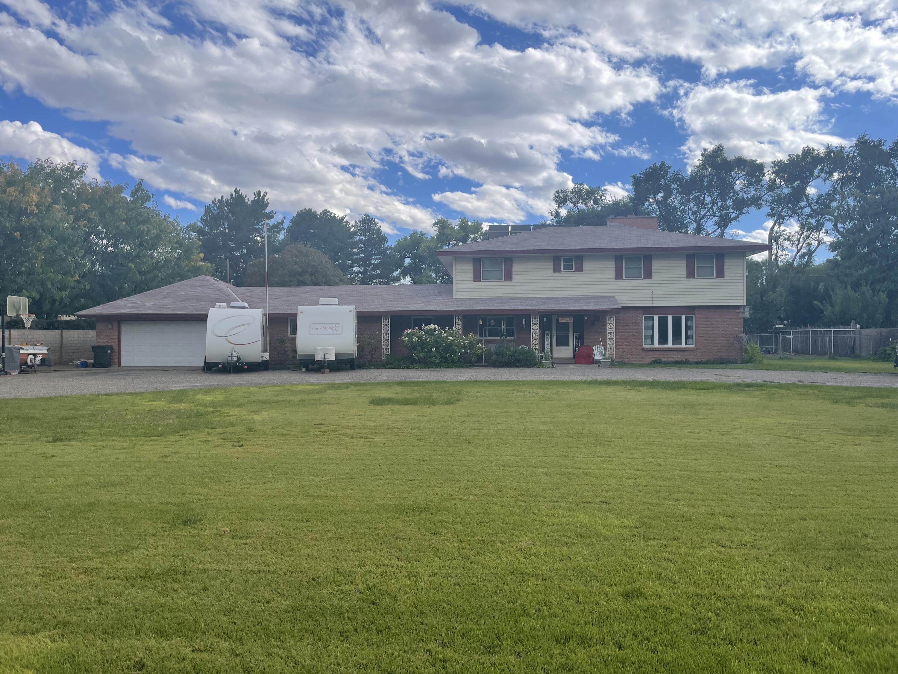 800 Pueblo Solano Road NW - Main Image
