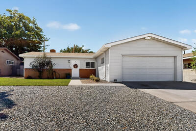 10904 BELLAMAH Avenue NE, Albuquerque 