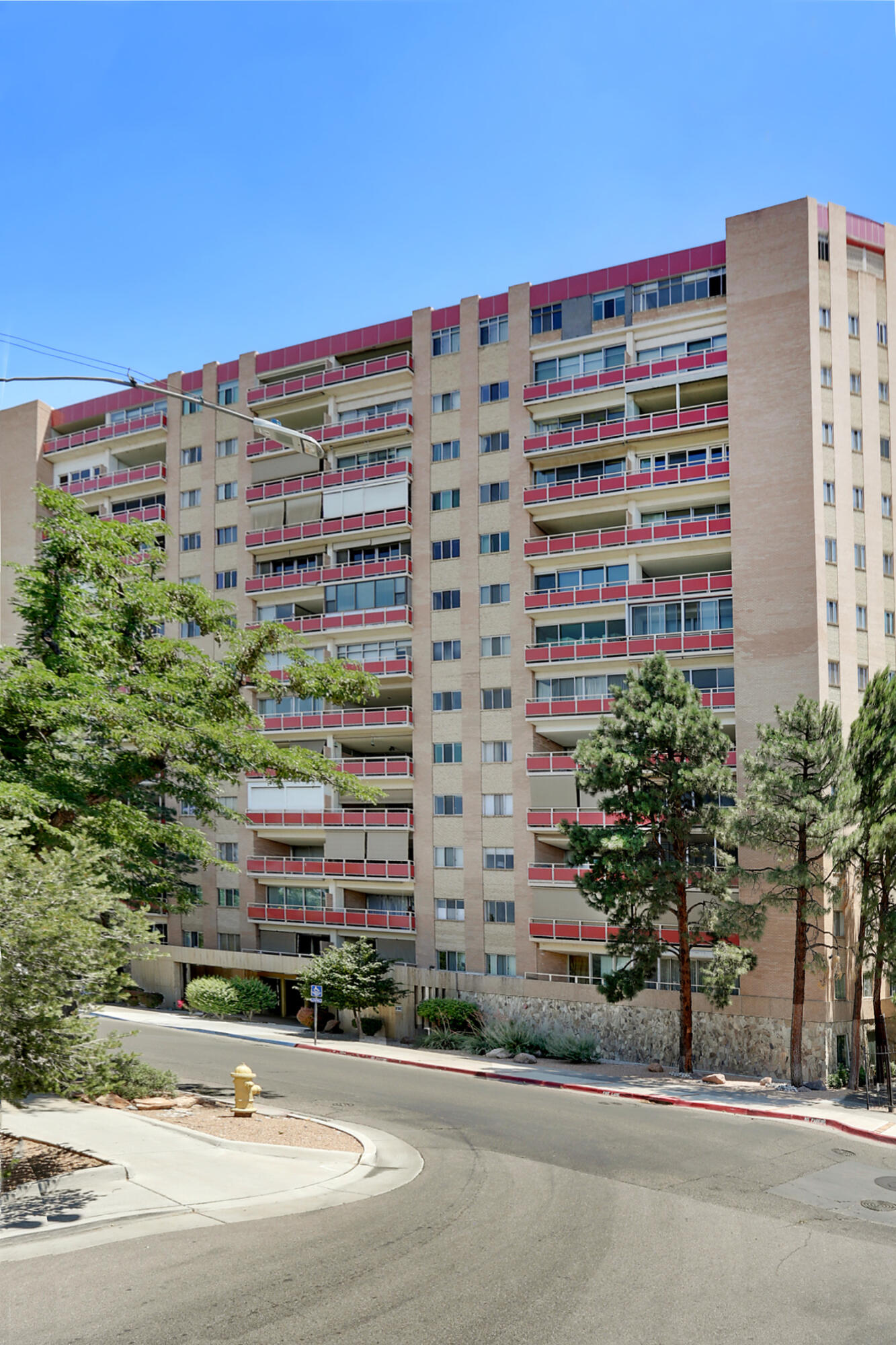 1331 Park Avenue SW 401 - Main Image