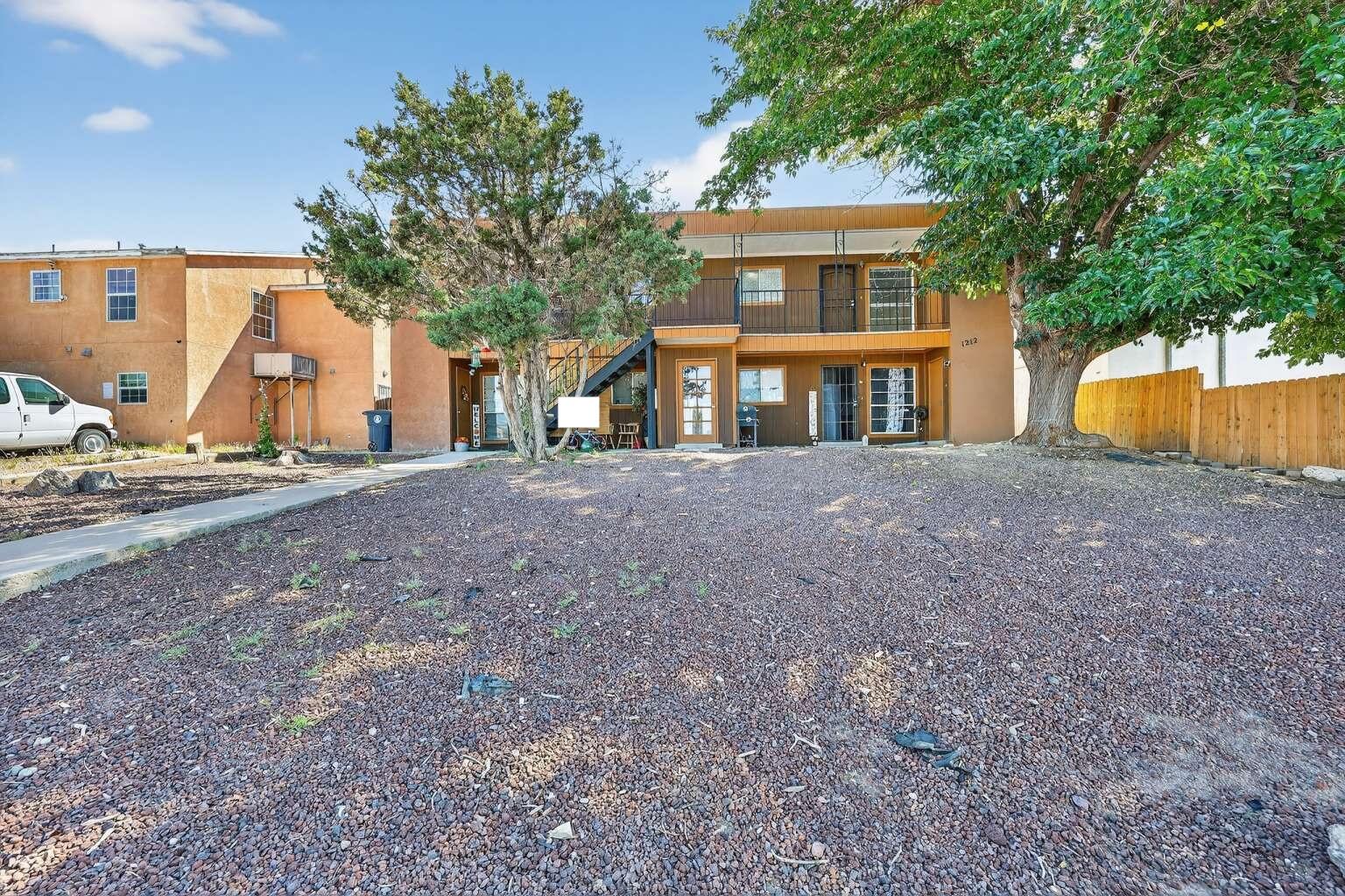 1212 CHELWOOD PARK Boulevard NE - Main Image