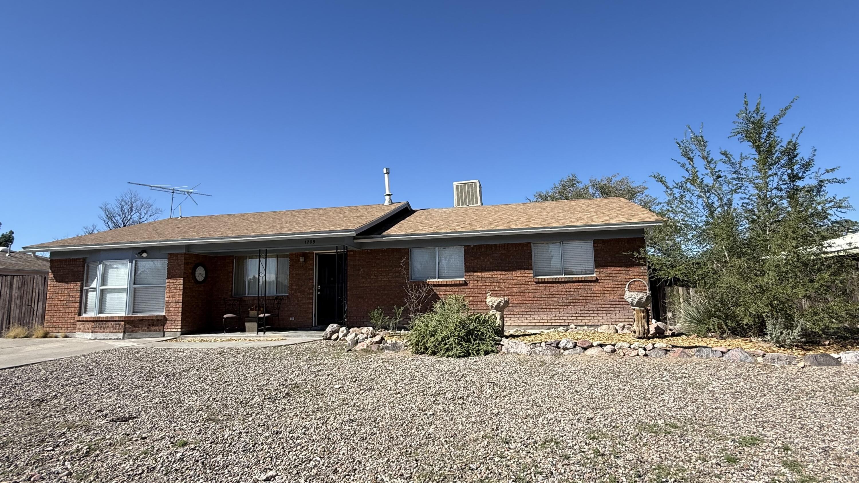 1209 Lewis Drive - Main Image
