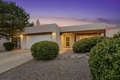 4115 Arapahoe Avenue NW, Albuquerque