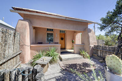 1913 LOMAS Boulevard NW, Albuquerque