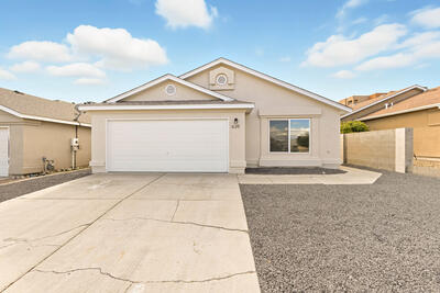 639 STERN Drive NW, Albuquerque