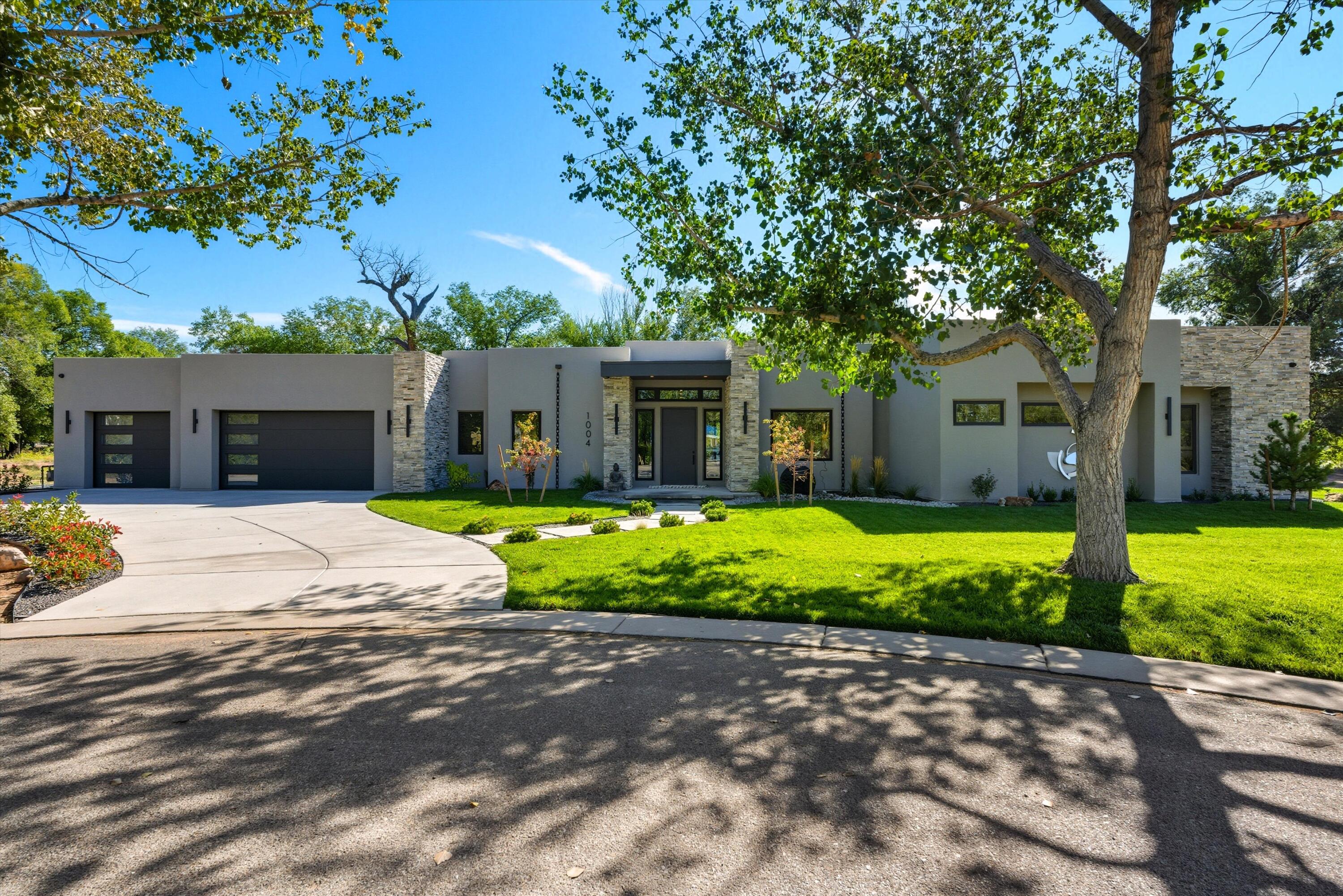 1004 Cottonwood Place NW - Main Image