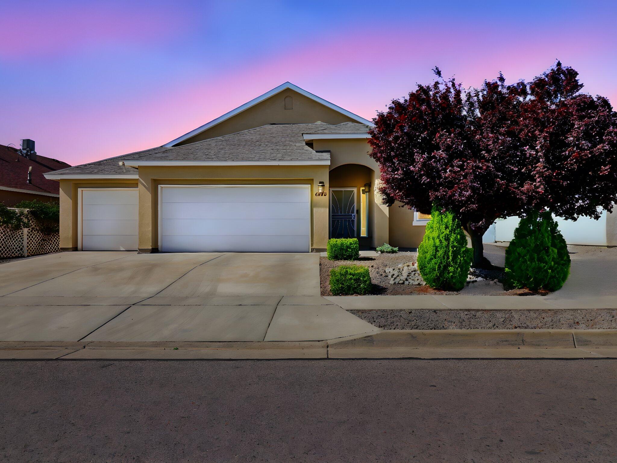 6208 CALLE VIZCAYA NW - Main Image