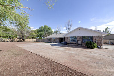 712 SALIDA SANDIA SW, Albuquerque 