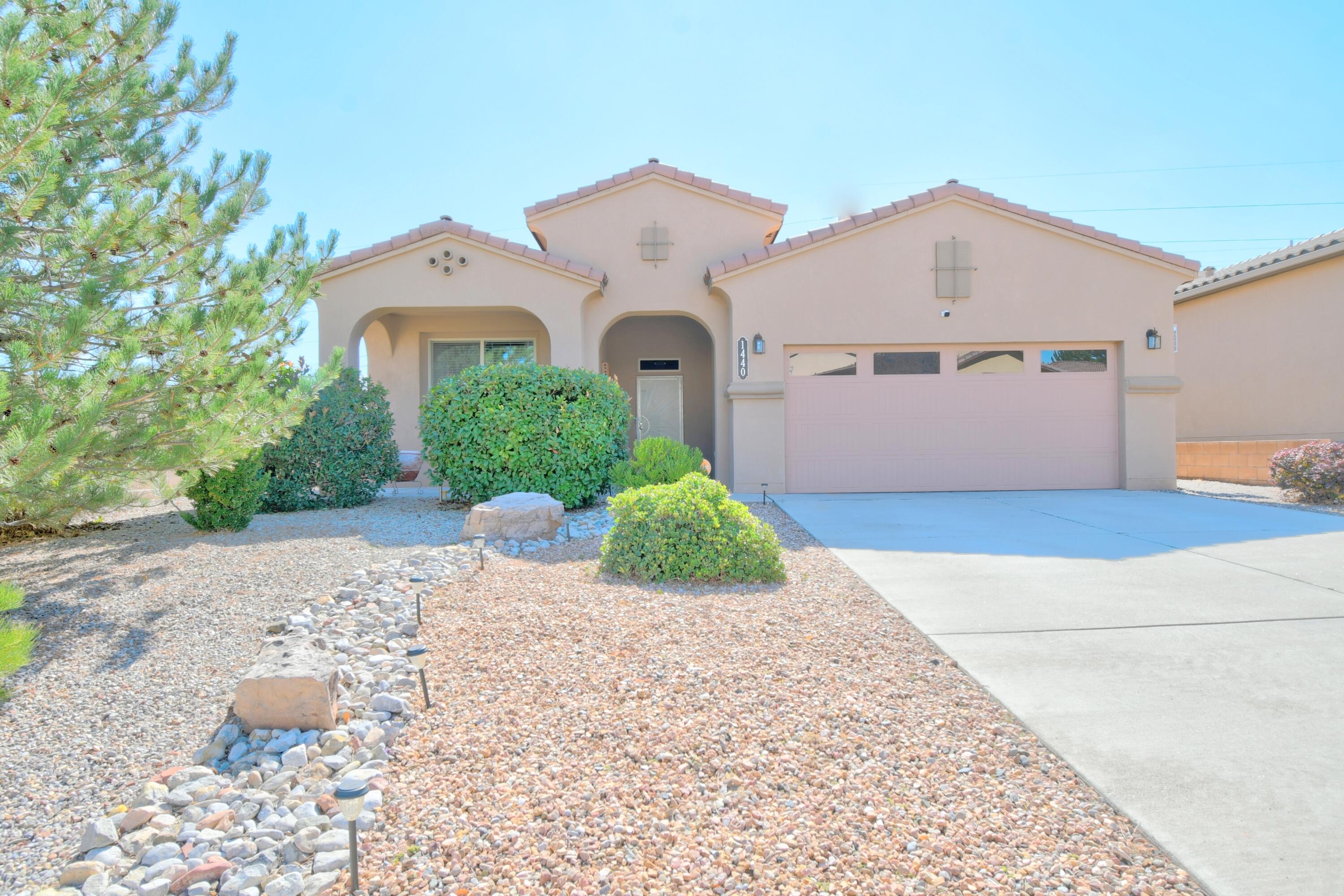 1440 SUMMER BREEZE Drive NW - Main Image
