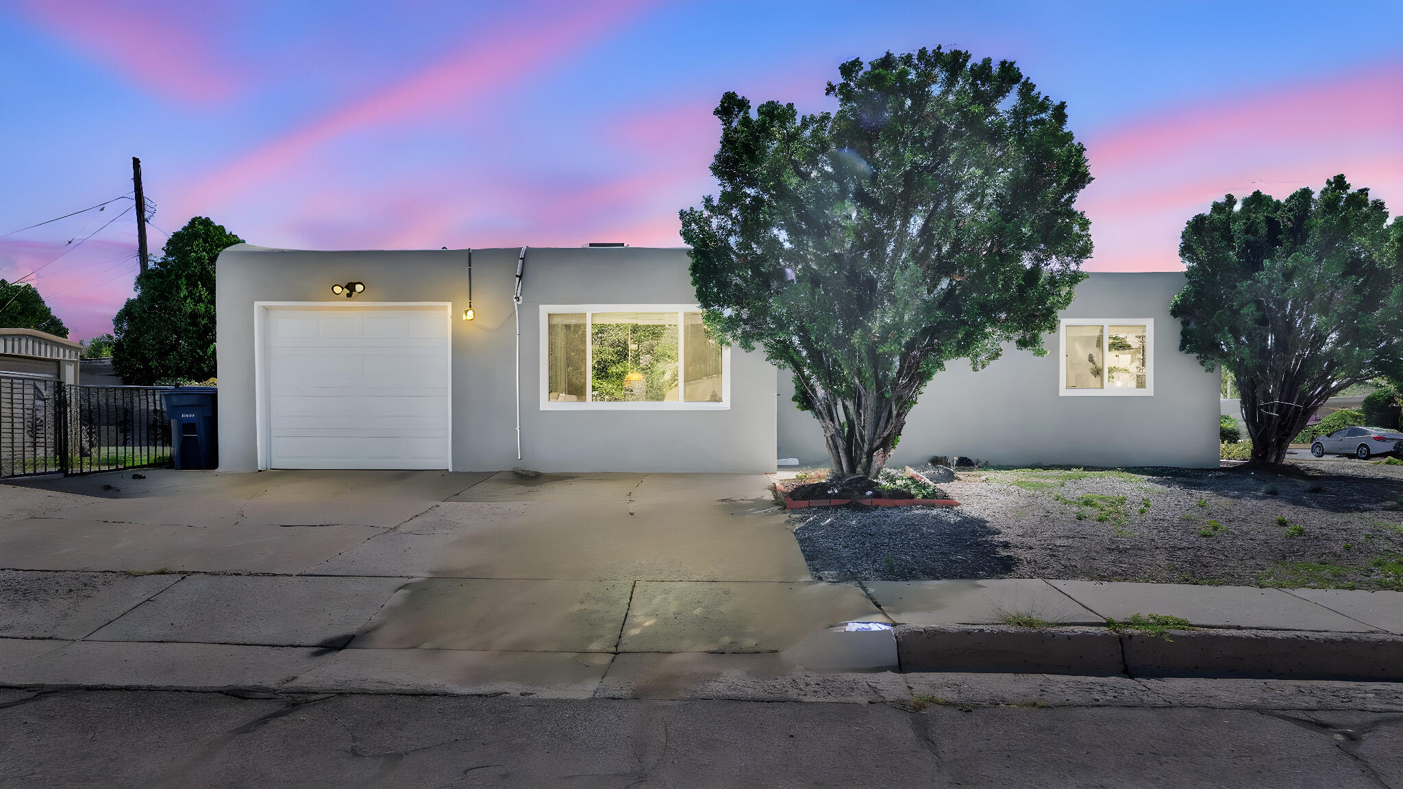 2354 VALENCIA Drive NE - Main Image