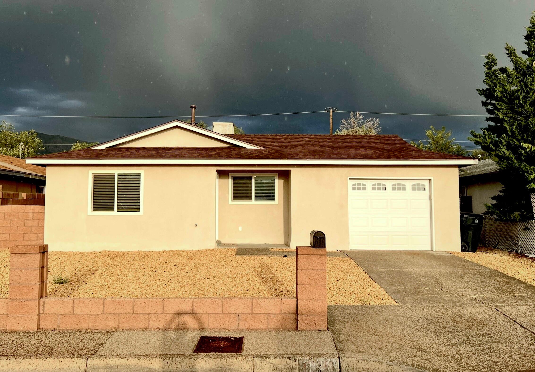 328 Maxine Street NE - Main Image