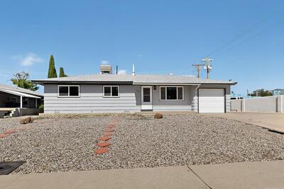 5001 DOUGLAS MACARTHUR Road NE, Albuquerque 