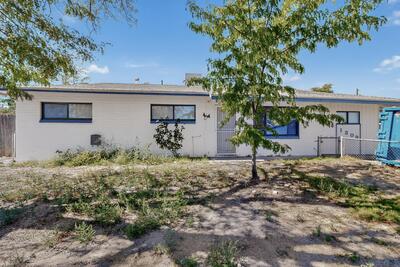 1309 Canyon Trail SW, Albuquerque