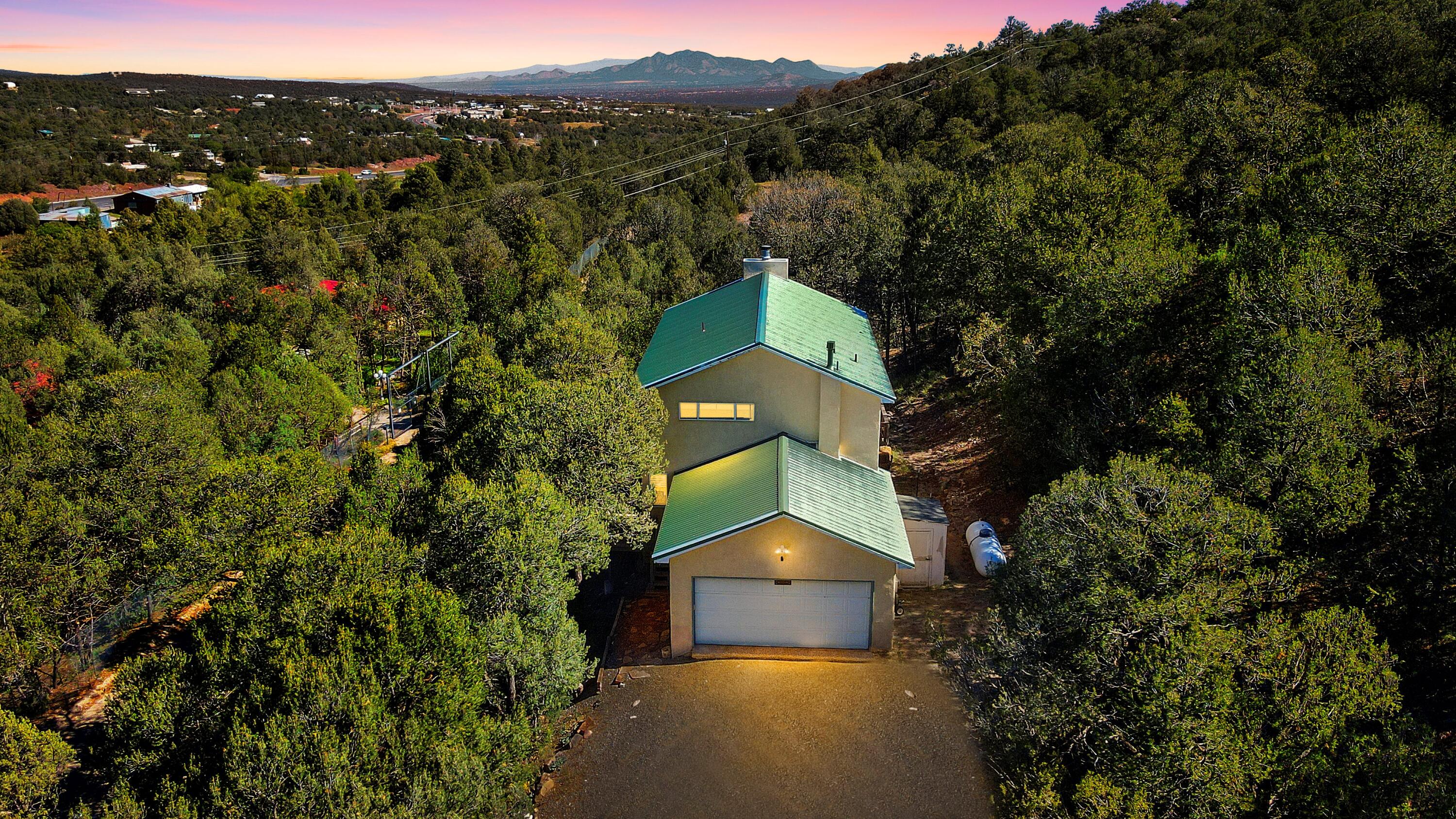 2 Cedar Hill Place - Main Image