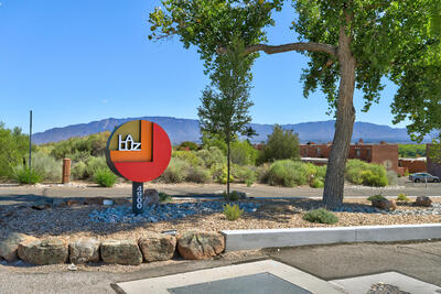 13 TENNIS Court NW, Albuquerque 