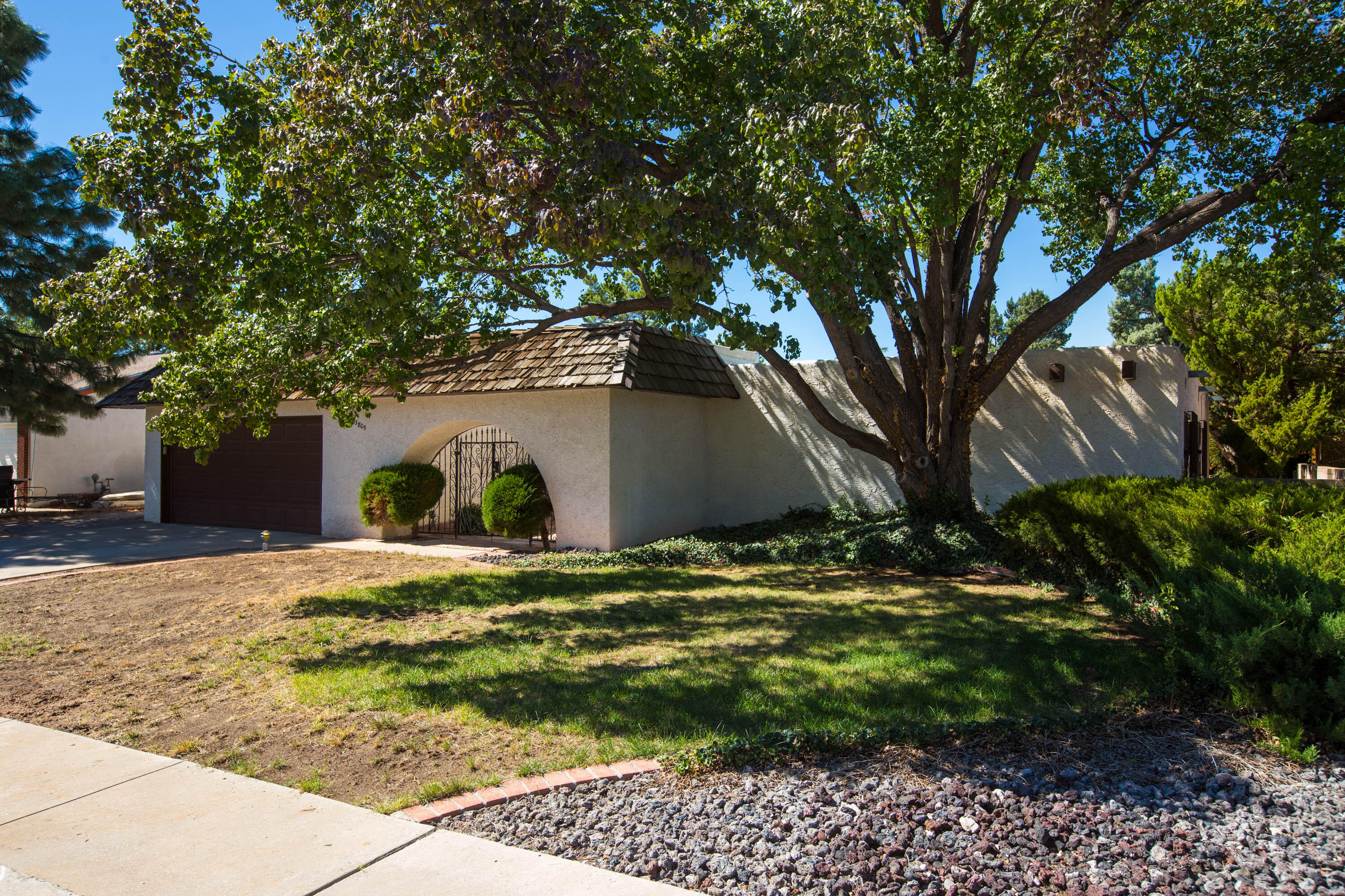 3805 CAMINO DON DIEGO NE - Main Image
