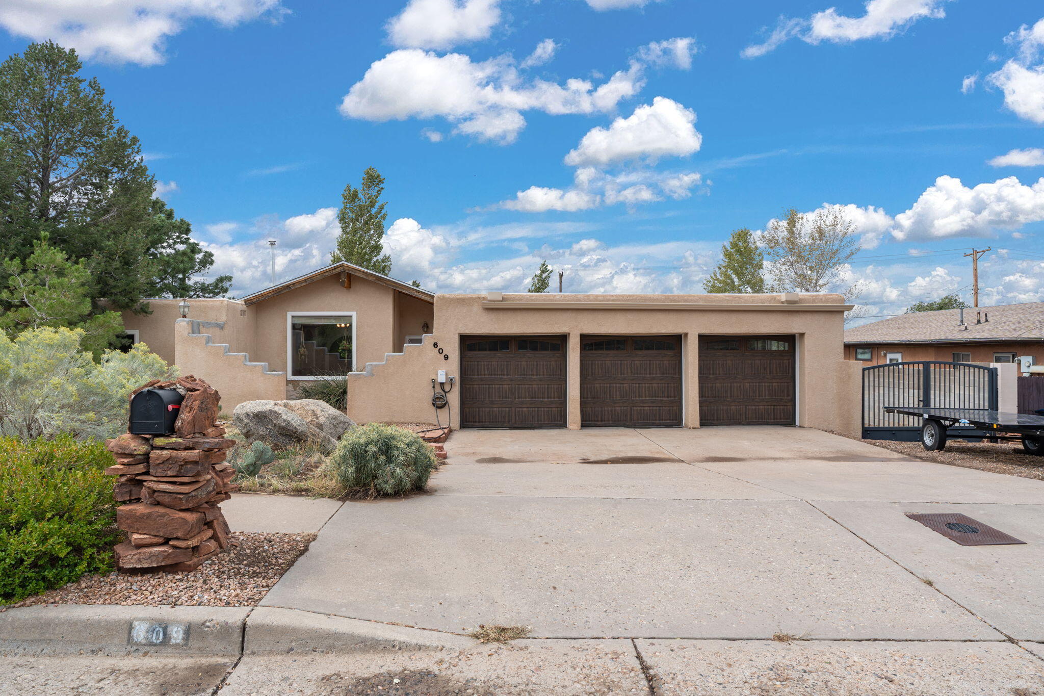 609 MARK Drive NE - Main Image