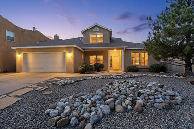 8705 TIERRA ALEGRE Drive NE, Albuquerque