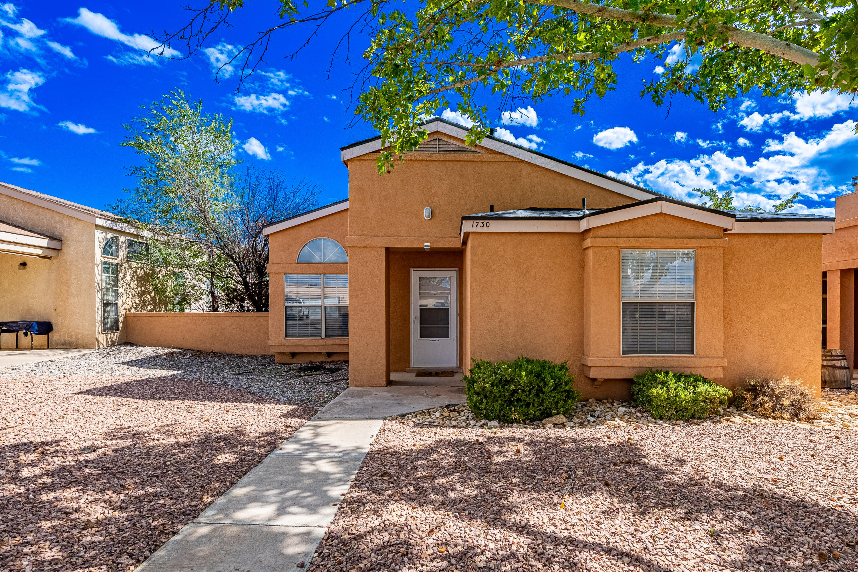 1730 TRAMVIEW Court NE - Main Image