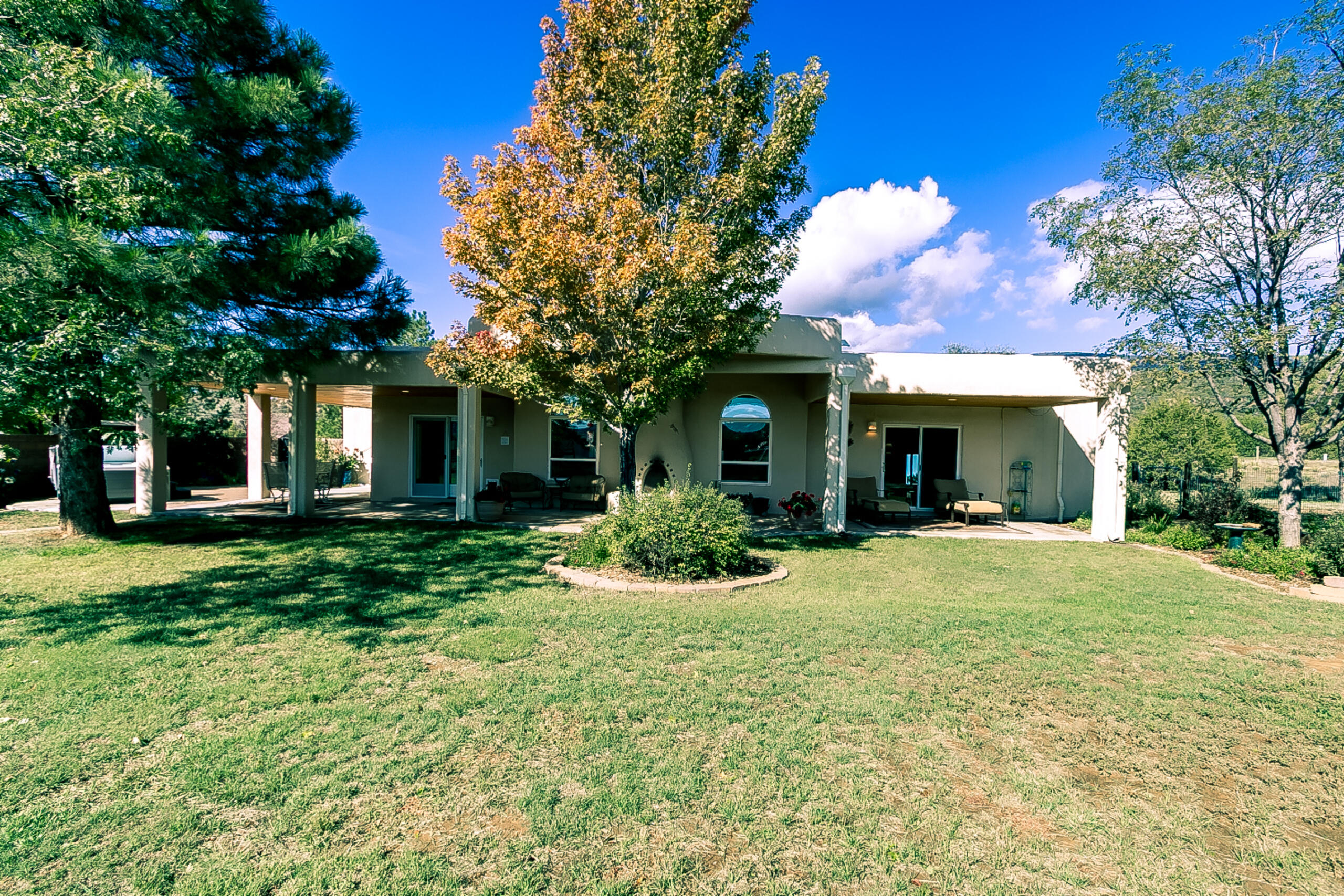 123 Shady Oak Circle - Main Image
