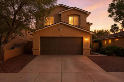 537 SKY TOWER Street SW, Albuquerque