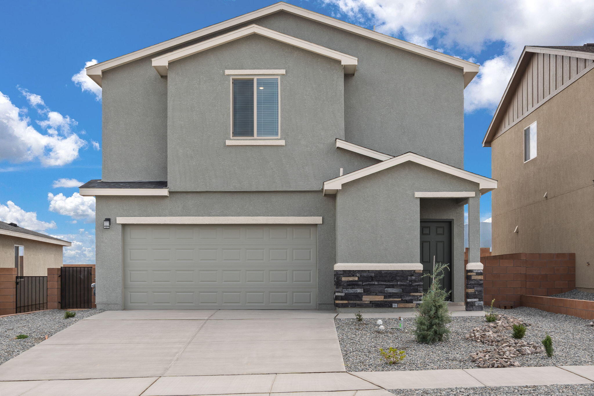 1612 Saddleback Trail NE - Main Image